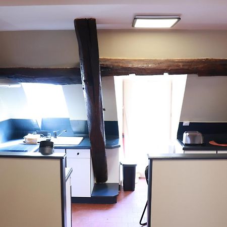 Sejour Tout Confort En Plein Coeur De Nevers, Studios Galet-Carbone Ou Terra Cotta 外观 照片